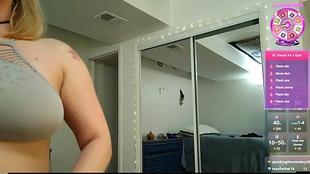 dixie comanche online show from October 8, 5:23 am