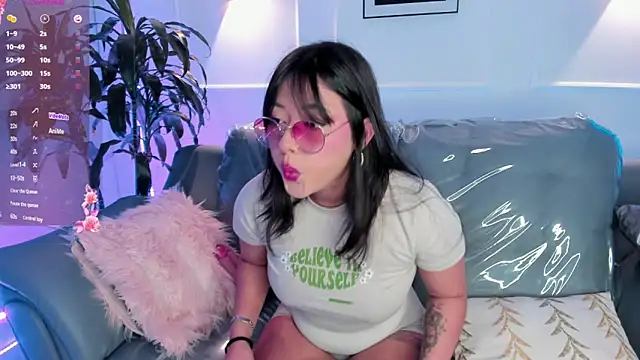 Hekate 20 online show from February 2, 9:36 pm