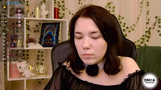 Kelly foox online show from February 4, 11:35 am