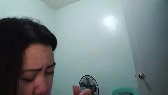 TeaseNPlease 13 online show from December 17, 9:41 pm