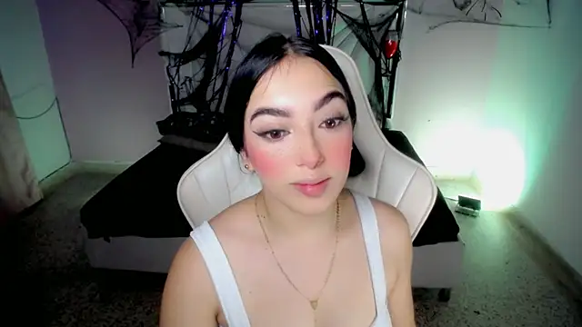 cielooo  online show from October 28, 8:25 pm