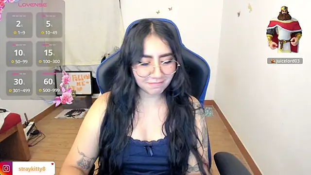 LoveLyy- online show from April 9, 11:32 pm