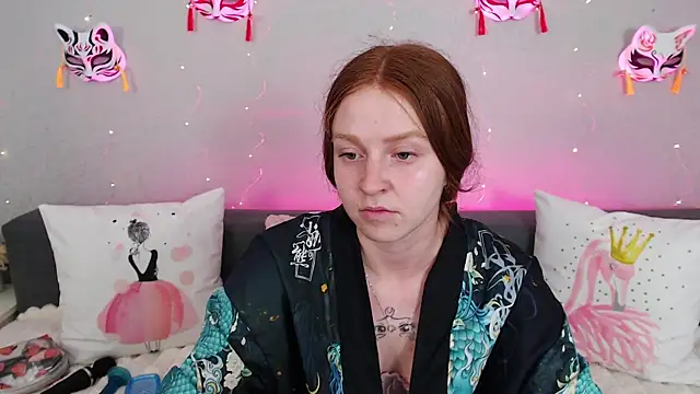 Evarey  online show from July 20, 4:48 am