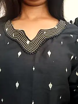 anshika0124 online show from January 17, 8:55 am