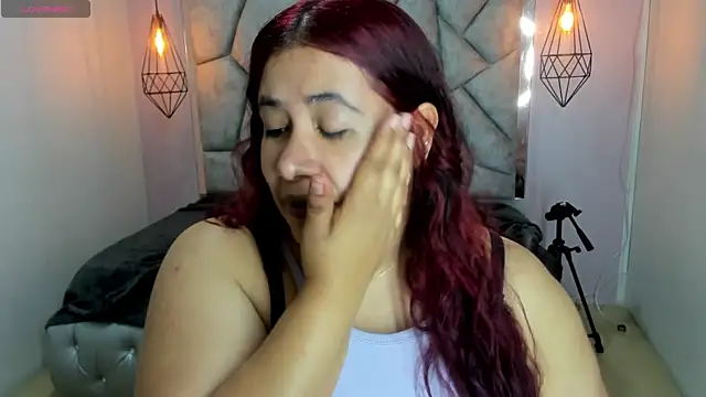 Addyy 02 online show from April 4, 7:02 pm