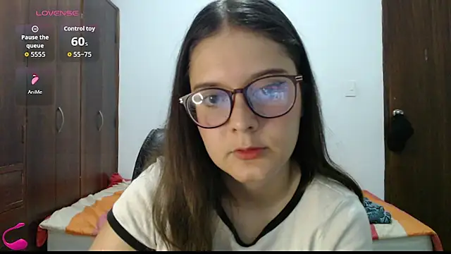 CarlaLorez online show from July 2, 2:33 am