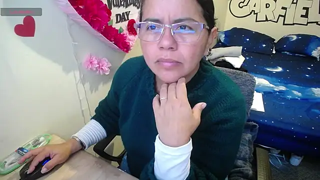 Miss  kendra  online show from April 20, 11:24 am