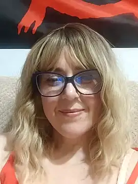 Amelialove42 online show from April 5, 7:57 pm