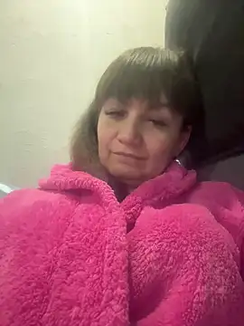 Butterfly8385 online show from March 12, 6:43 pm