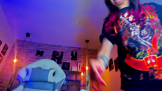 Evangelinejoness  online show from April 16, 11:43 am