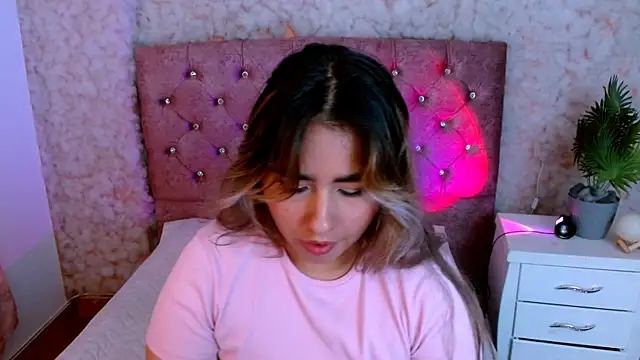 sofiazaf5 online show from February 13, 1:02 pm