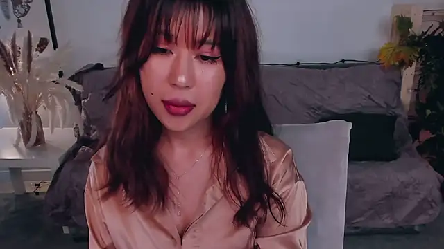 Erika Kim online show from July 13, 7:53 am