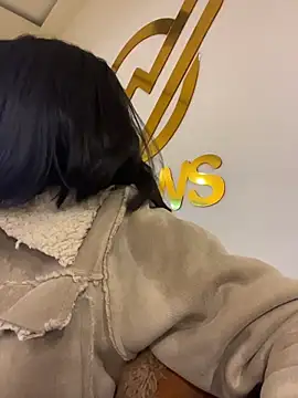 AlyssaRay online show from April 17, 12:18 pm