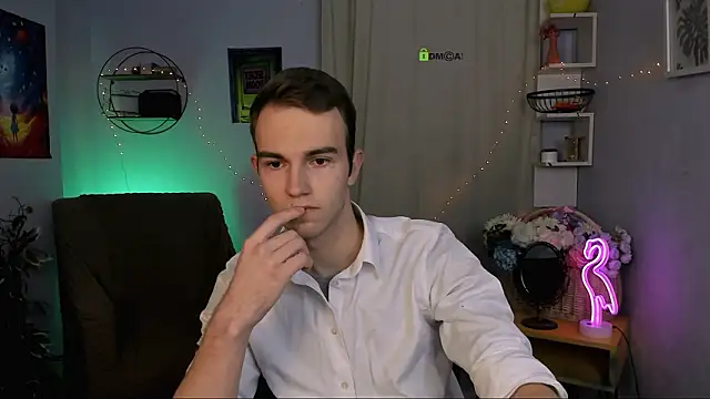 astren villo online show from January 16, 8:05 pm