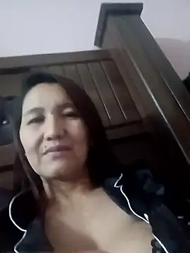 Bigtitsass81 online show from October 20, 8:23 pm