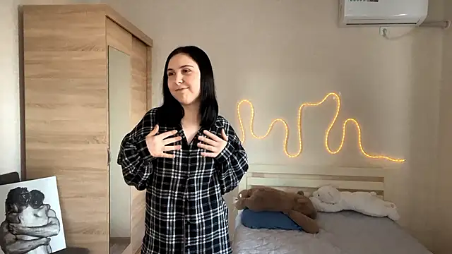 MyraLitterers online show from March 2, 1:18 pm