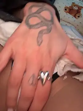 kira mia online show from March 21, 4:01 pm