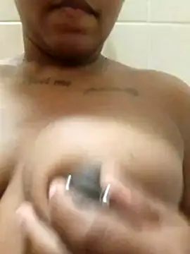 Jennyy31 online show from February 5, 1:14 pm