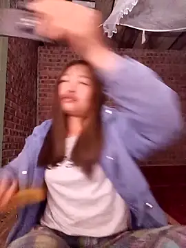 sowbibi online show from February 17, 11:15 pm