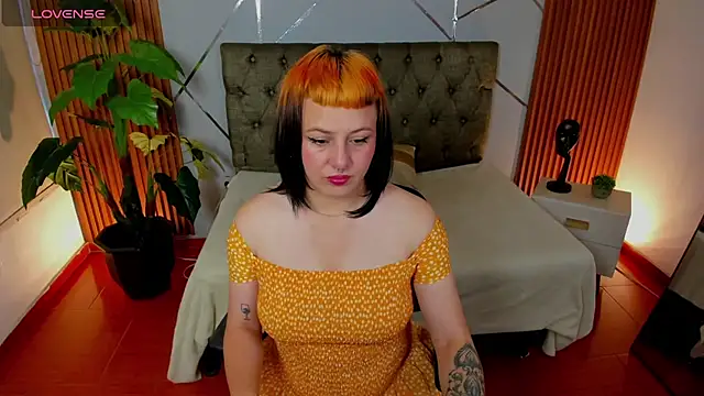 camilaa lux online show from February 6, 12:52 pm