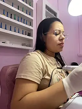 PaulaCruz01 online show from February 3, 7:40 pm