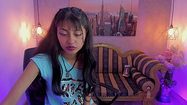 Noa clk online show from November 7, 4:18 am