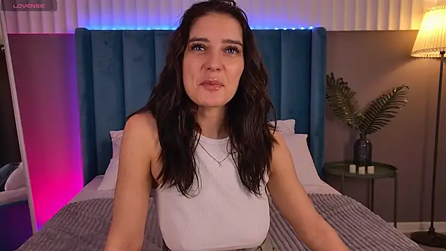 EricaKors online show from March 26, 9:11 am