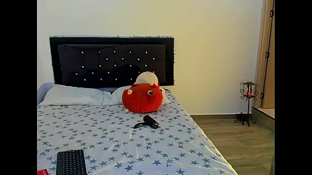 phenixpink22 online show from March 16, 4:22 pm