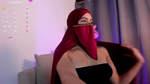 shaima   online show from April 15, 11:27 pm