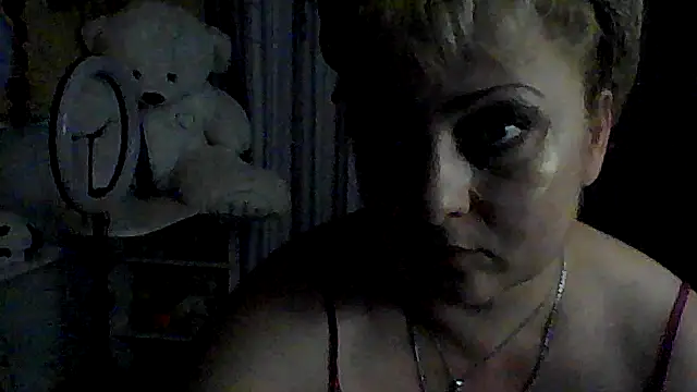 xHot Amazonq online show from July 24, 1:53 pm
