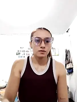 bellastorme04 online show from February 27, 1:27 am