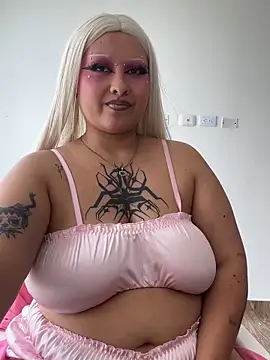 pinkbaddie777 online show from June 19, 4:21 pm