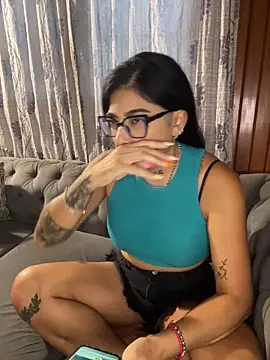 solmorochia online show from February 5, 10:46 pm