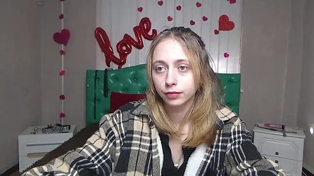 TracyLll online show from February 10, 9:56 am