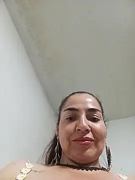 MaryRoze  online show from April 4, 1:37 am