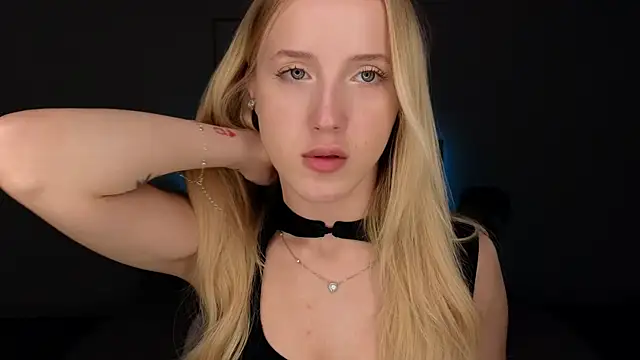adele armass online show from July 6, 9:06 pm