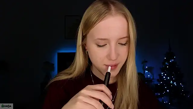 adele armass online show from January 12, 9:20 pm