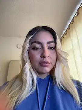 Elina Hills online show from March 10, 6:34 pm