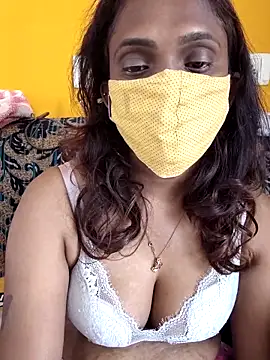 Queen-dhivya online show from April 18, 5:21 am