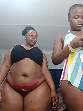 SweetSavage18 online show from July 18, 11:07 pm