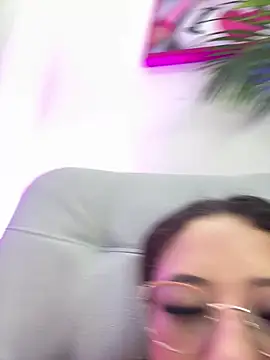 alexa bluee online show from July 24, 11:52 am