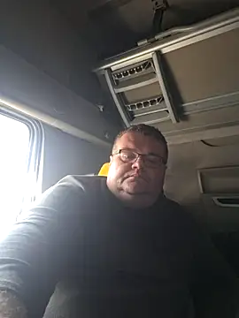 Tataurs online show from March 6, 1:28 pm