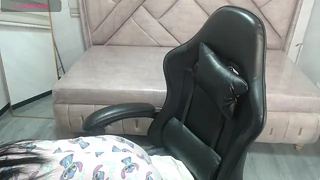 Violetta jhonson a online show from March 4, 4:08 am