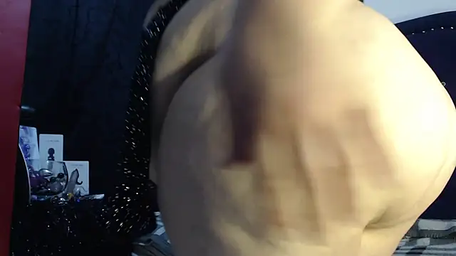 Danna chubby  online show from March 29, 8:46 am