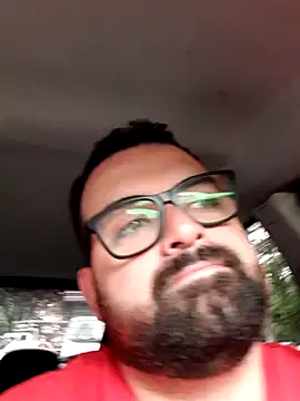 julianlondo111 online show from February 24, 6:50 pm