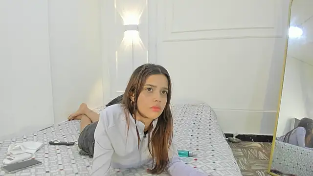 nicolvibes 212 online show from March 14, 10:55 pm