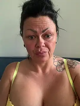 Phillipa valentina online show from July 8, 7:05 pm