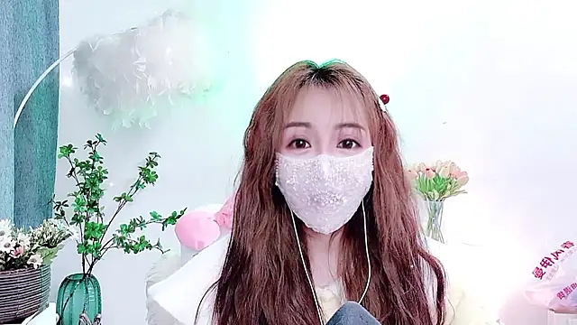 Laura 520 online show from March 13, 3:08 am