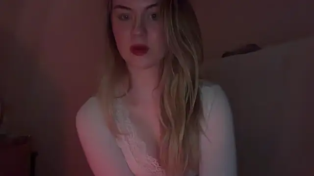 Josefinswe online show from March 4, 8:15 pm