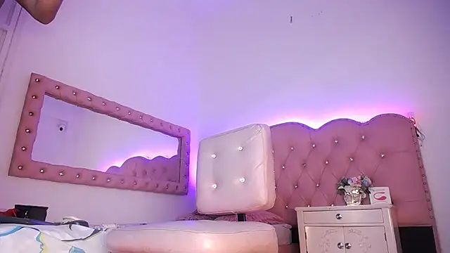 Sussan cooper online show from March 25, 7:28 pm